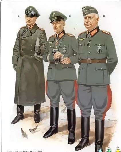 二战时期德军军服,注意最左边人的服装