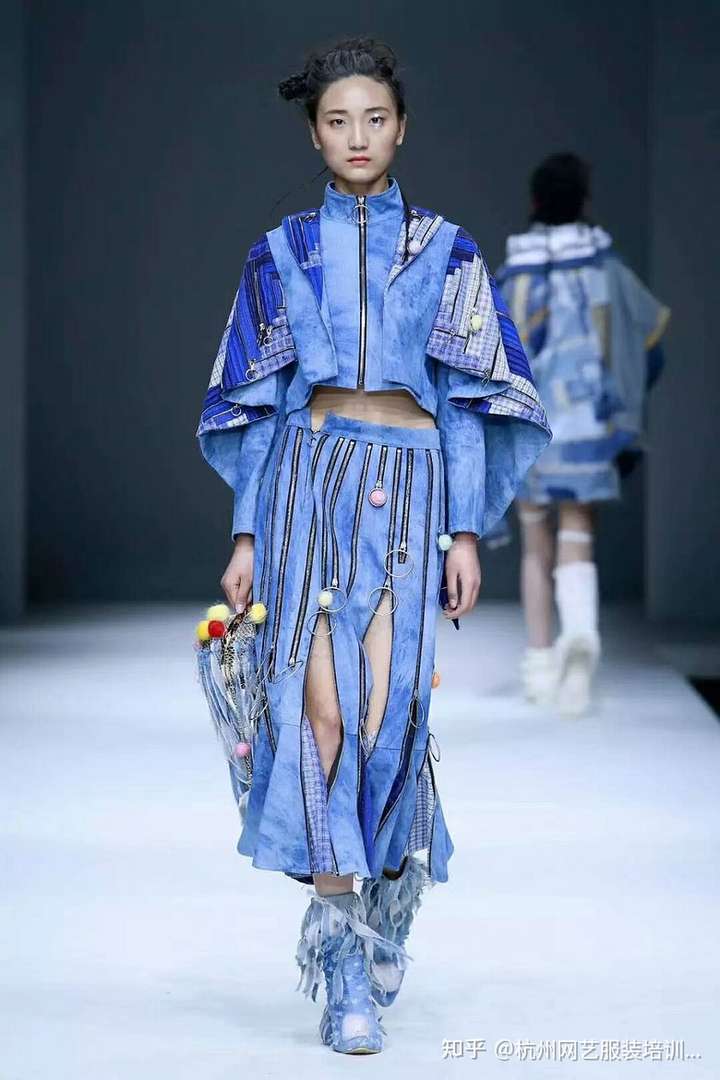 大四服装设计学生,最近在做的毕业设计,日渐苦恼,怎么破?