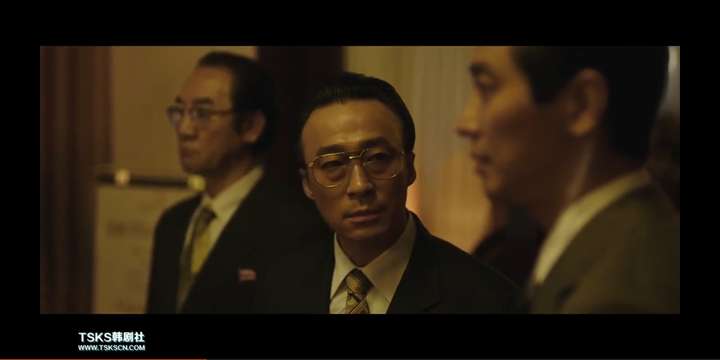 电影《特工》中朝鲜对外经济贸易部长(李星民饰)