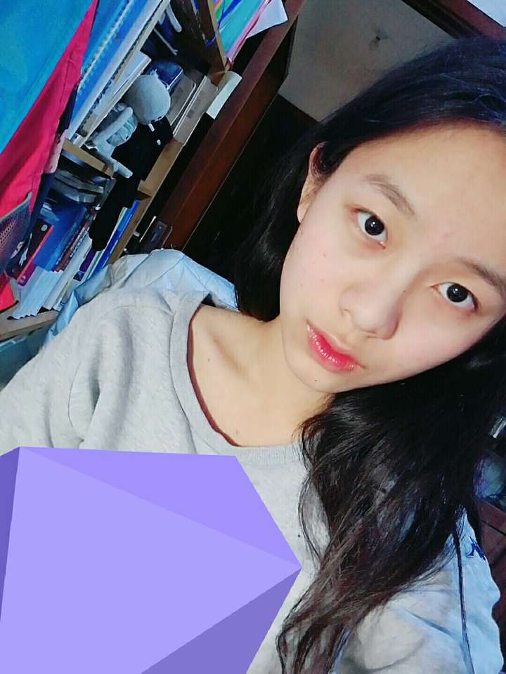 女生由丑变美后是什么样的感觉?