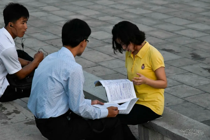 留学朝鲜，朝鲜的校园生活是什么样的？