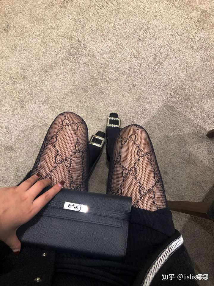 女生穿靴子真的会脚臭吗