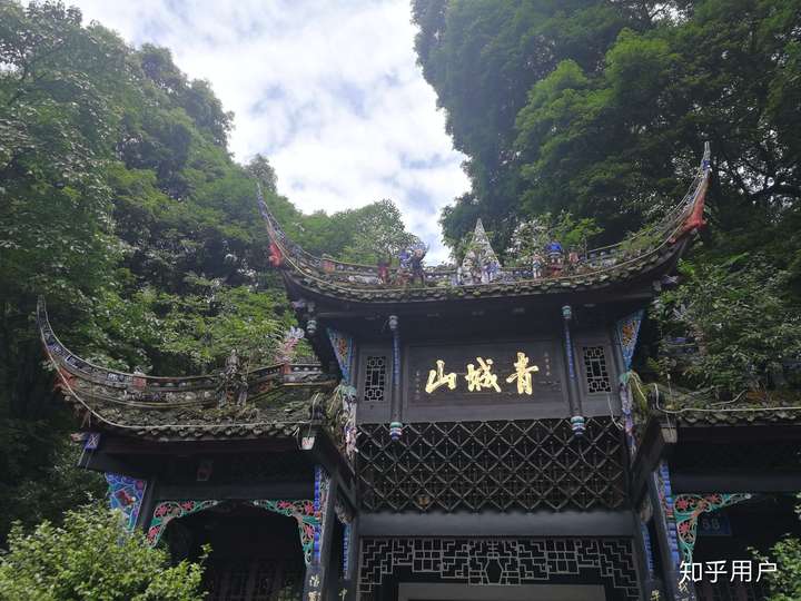 去四川旅游哪些景点不可错过?