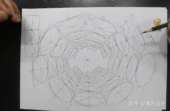 工业设计手绘怎么画好椭圆(最好有视频)?