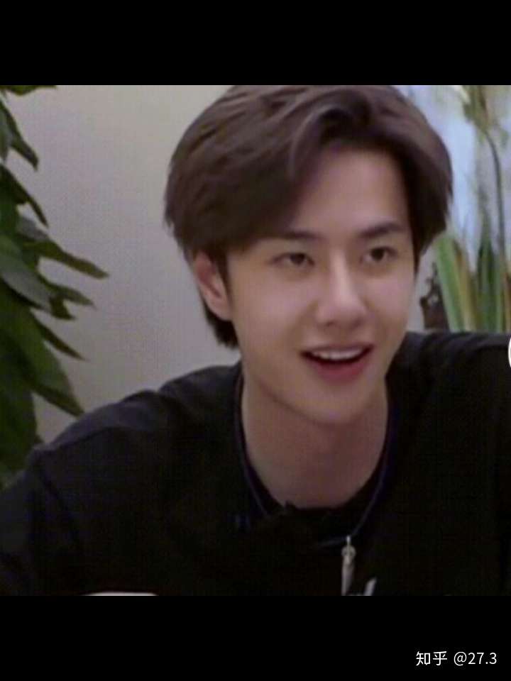有没有人觉得王一博和柏原崇两人长得很像?