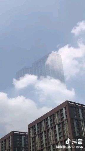 科普 光学 济南 海市蜃楼 光反射 抖音和微博上面都出现该视频,即济南