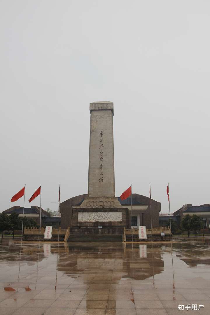 山东枣庄-台儿庄烈士陵园