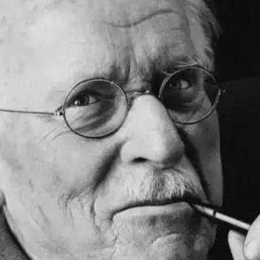 卡尔·荣格(carl gustav jung ,1875—1961),瑞士心理学家.