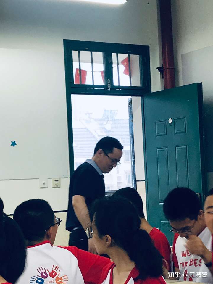 如何评价杭州育才中学刘怀宇老师?