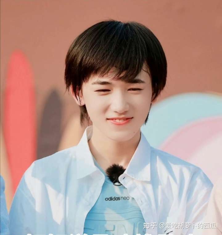 你见过哪些明星的出圈的治愈系笑容,感受如何?