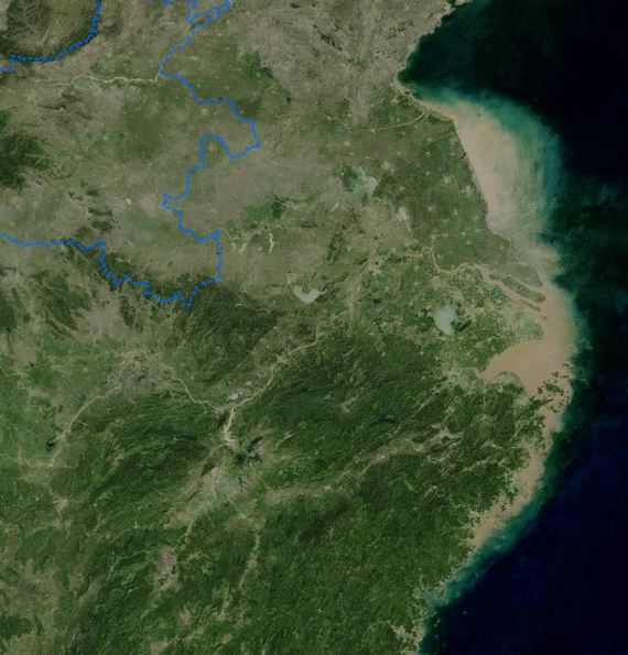 对照了一下百度卫星地图,应该引用的是同期数据,看图