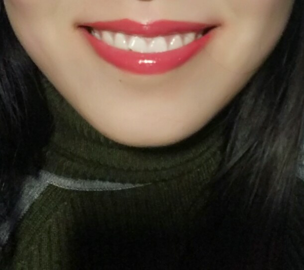 怎样才能用手机自拍出好看的嘴唇?