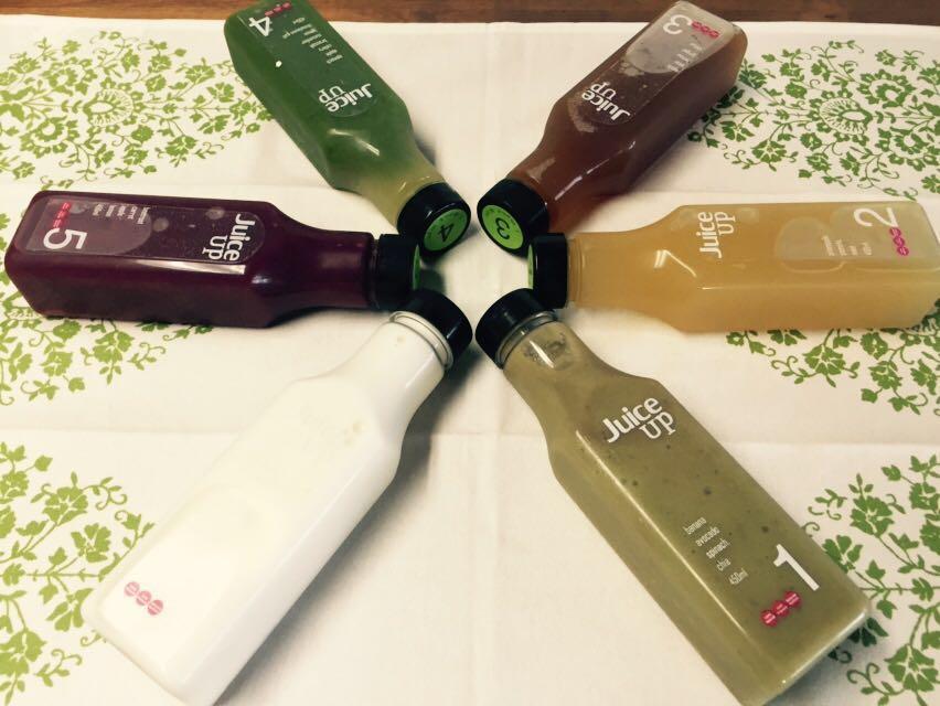 尝了一天的juiceup排毒蔬果汁 当天排便次数增
