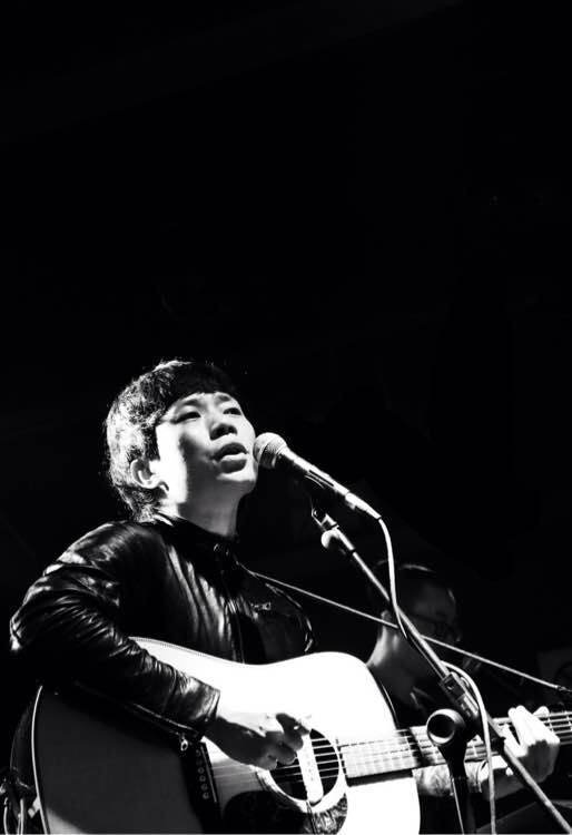 如何评价民谣歌手赵雷? - 陈隽的回答