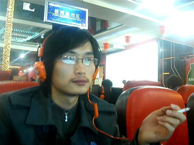 男生怎么留长<em>头发</em>? - 时尚 - 知乎