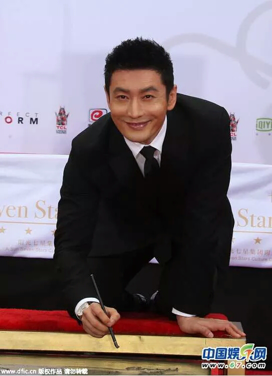 如何评价黄晓明的演技?