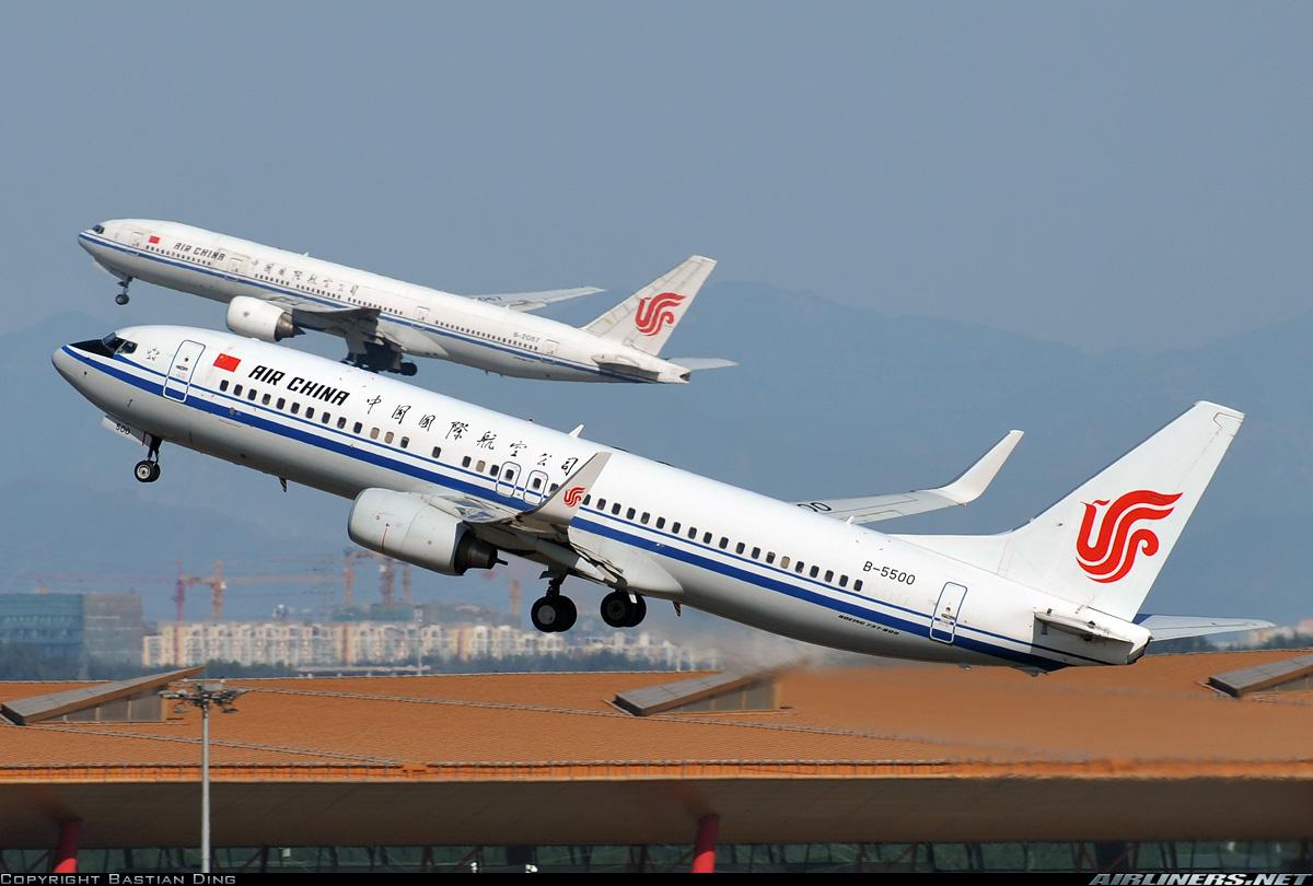 因天气原因飞机延误可以免费的改签当日的其他