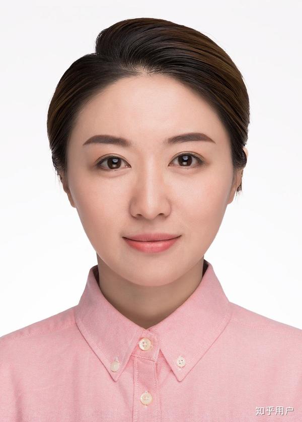 怎么用pscc把白底证件照换成红底?