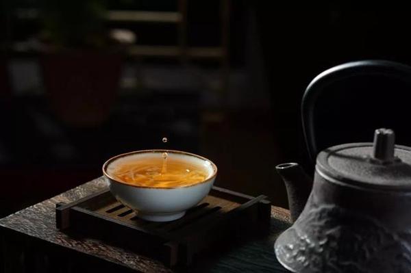 喝茶时适合发朋友圈的句子