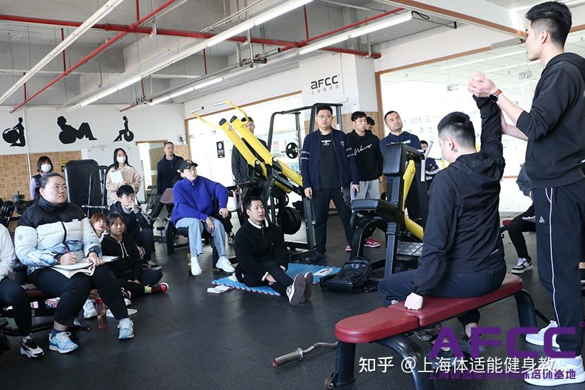 重磅新型健身教练直播线上指导做斜杠青年实现收入倍增