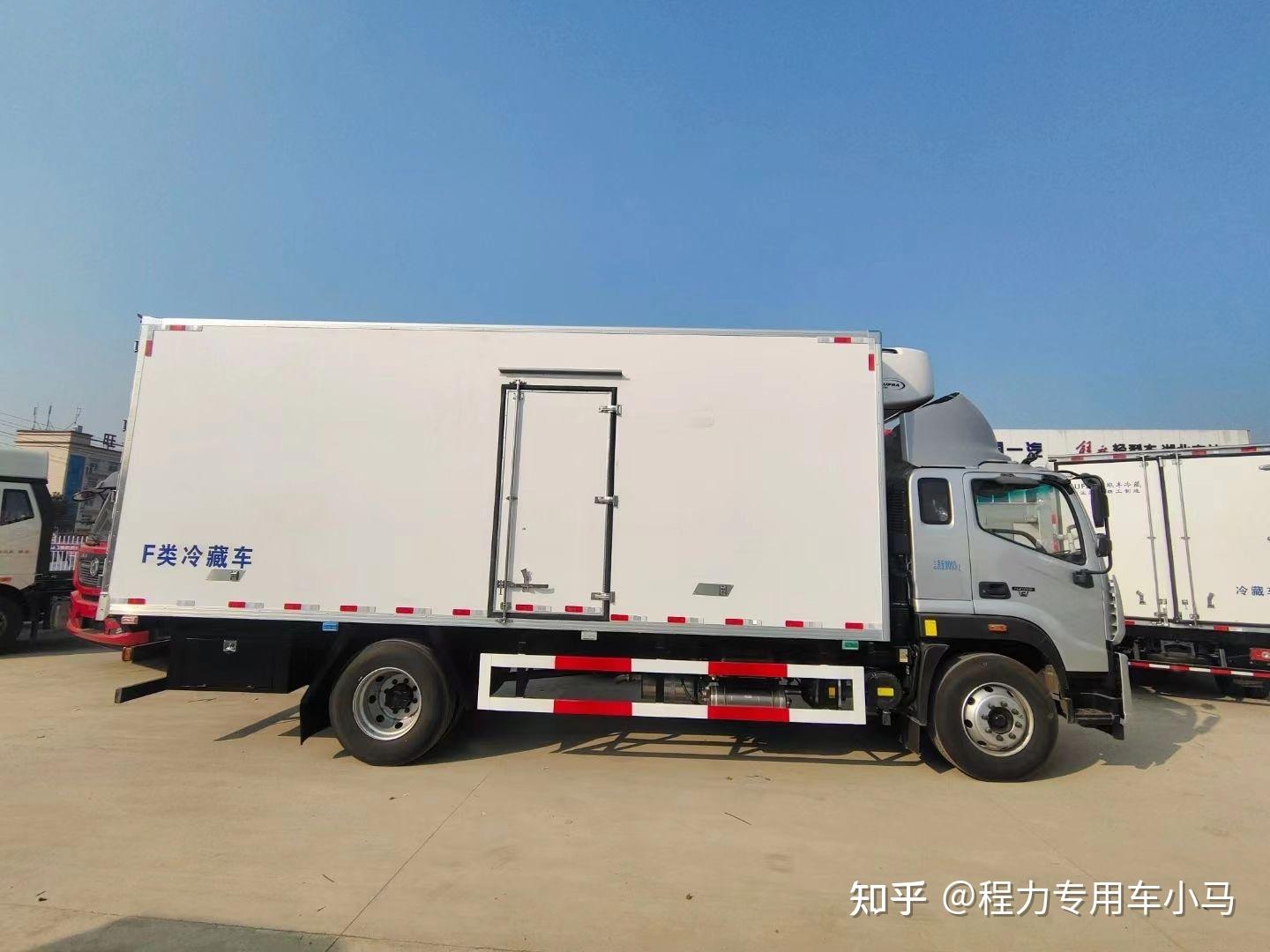 国五福田欧马可欧航6.6米冷藏车210马力