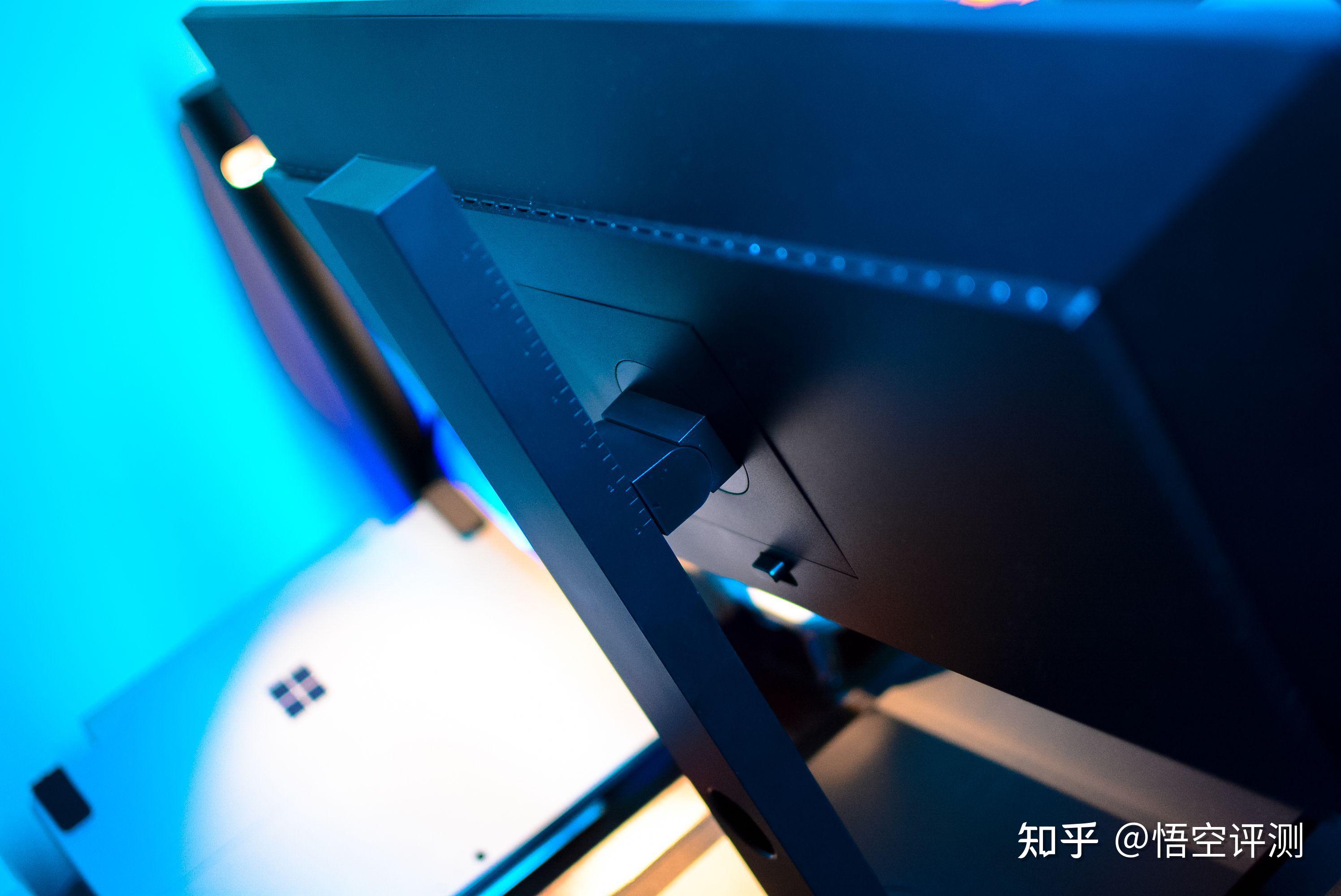 如何大幅提升工作效率花费几万打造的桌面带鱼屏是最大的亮点