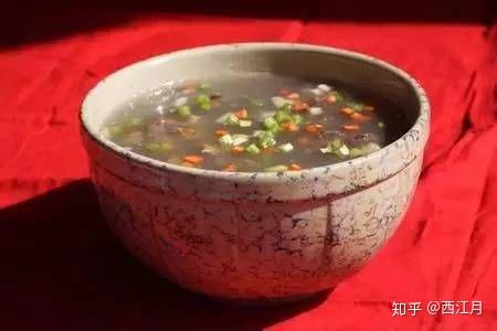 糊羹 糊羹,南昌人从小到大路过街边小巷必须一尝的美味!