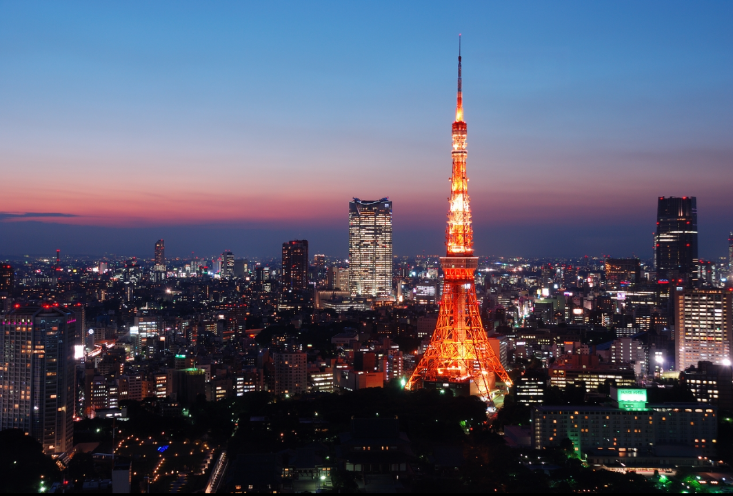 尽管它已经不算最高的建筑,但东京塔仍旧是东京的象征标志.