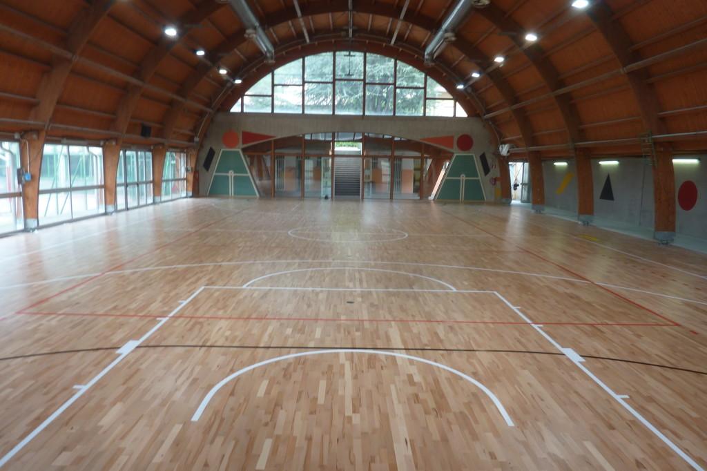 篮球球衣的球号10_篮球木地板球_室内篮球地板