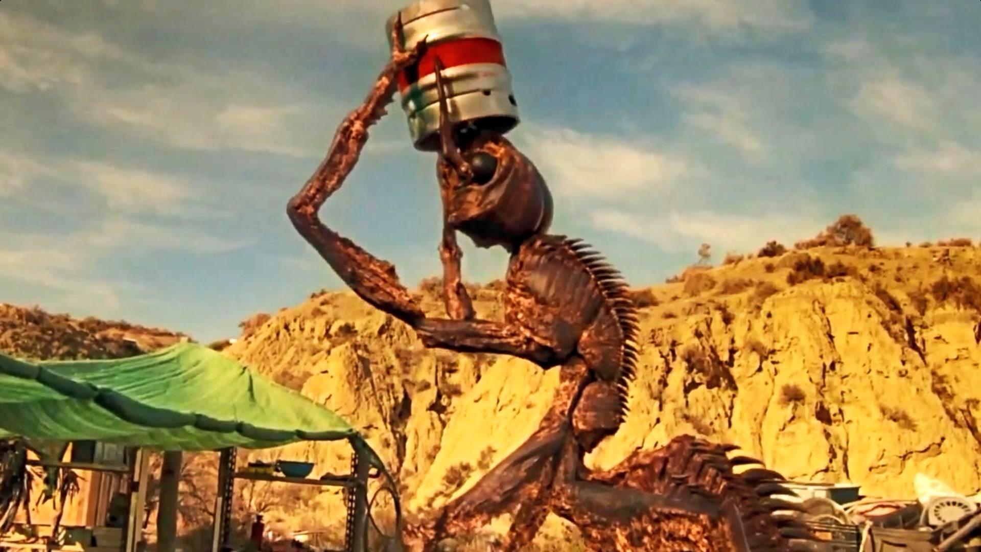 科学家用外星人dna培育出2米高的巨型蚂蚁最爱喝啤酒
