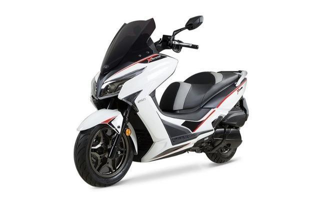 赛艇250踏板摩托车,赛艇150踏板摩托车 赛艇250至尊版新九妹srmax250nmax如何选
