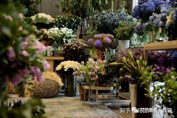 开花店那些事儿 | 花店陈列形式之既要丰富多彩,又要井然有序