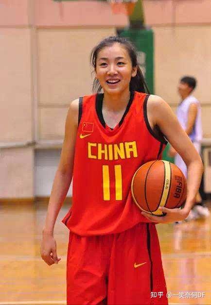 中国女篮名将赵爽宣布退役如何评价她的职业生涯
