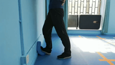膝超伸和膝盖疼痛到底有什么联系?