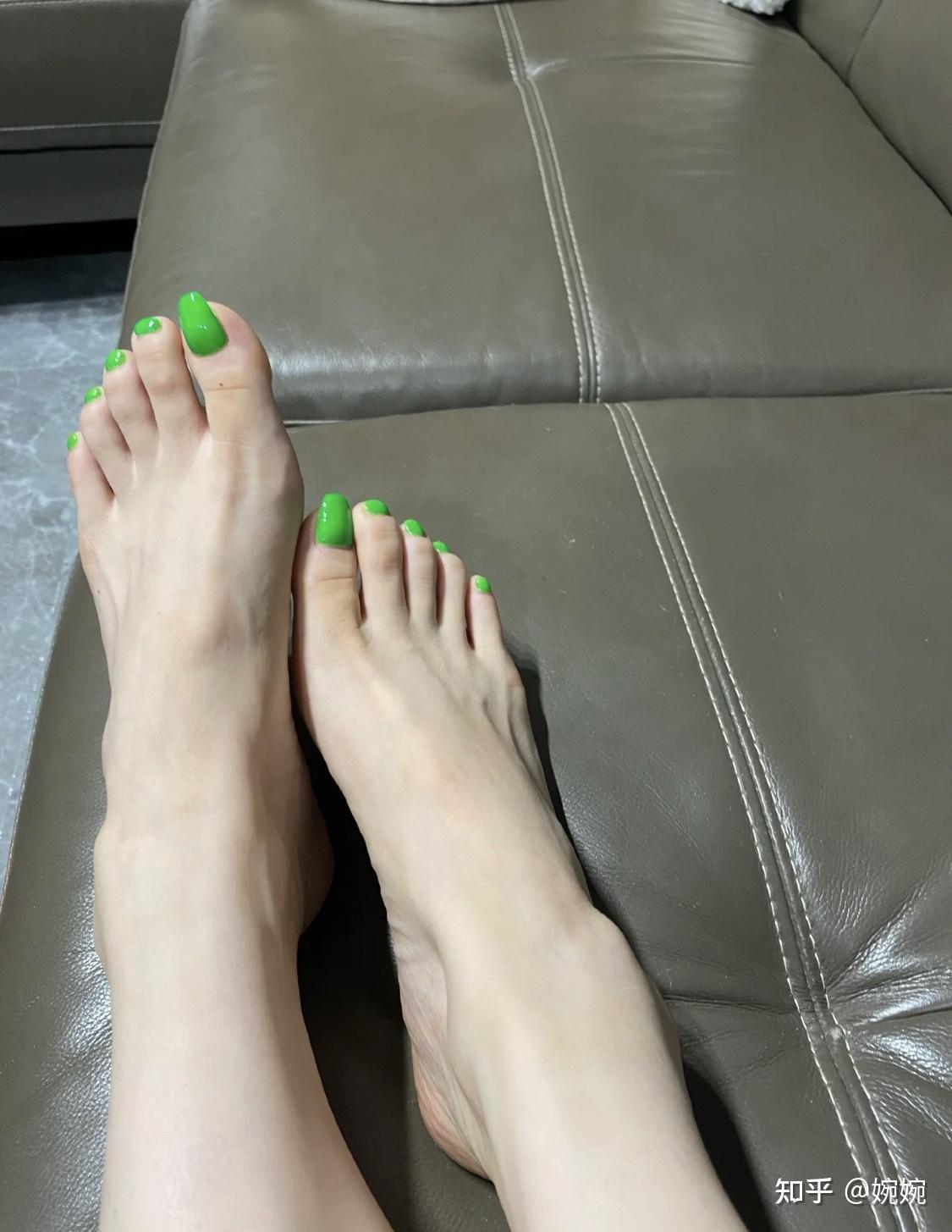 女生的脚底到底有多少看