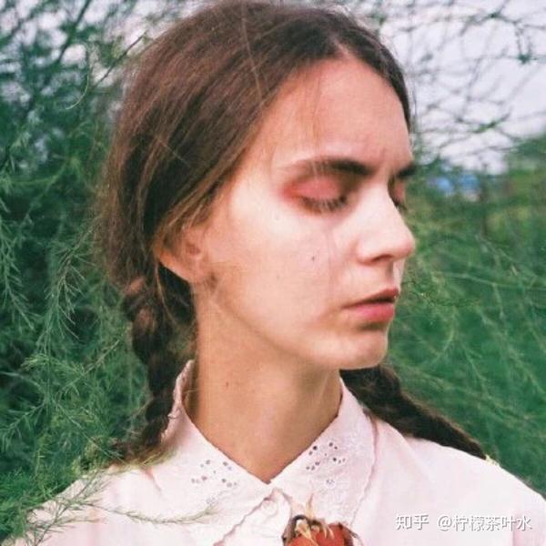 求一些酷酷的欧美女头像和一些搞笑的欧美萌娃?