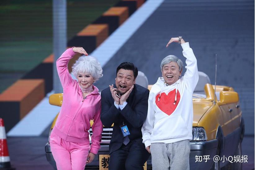 喜剧演员贾冰妻子正面照曝光以为是老夫少妻没想到只差2岁