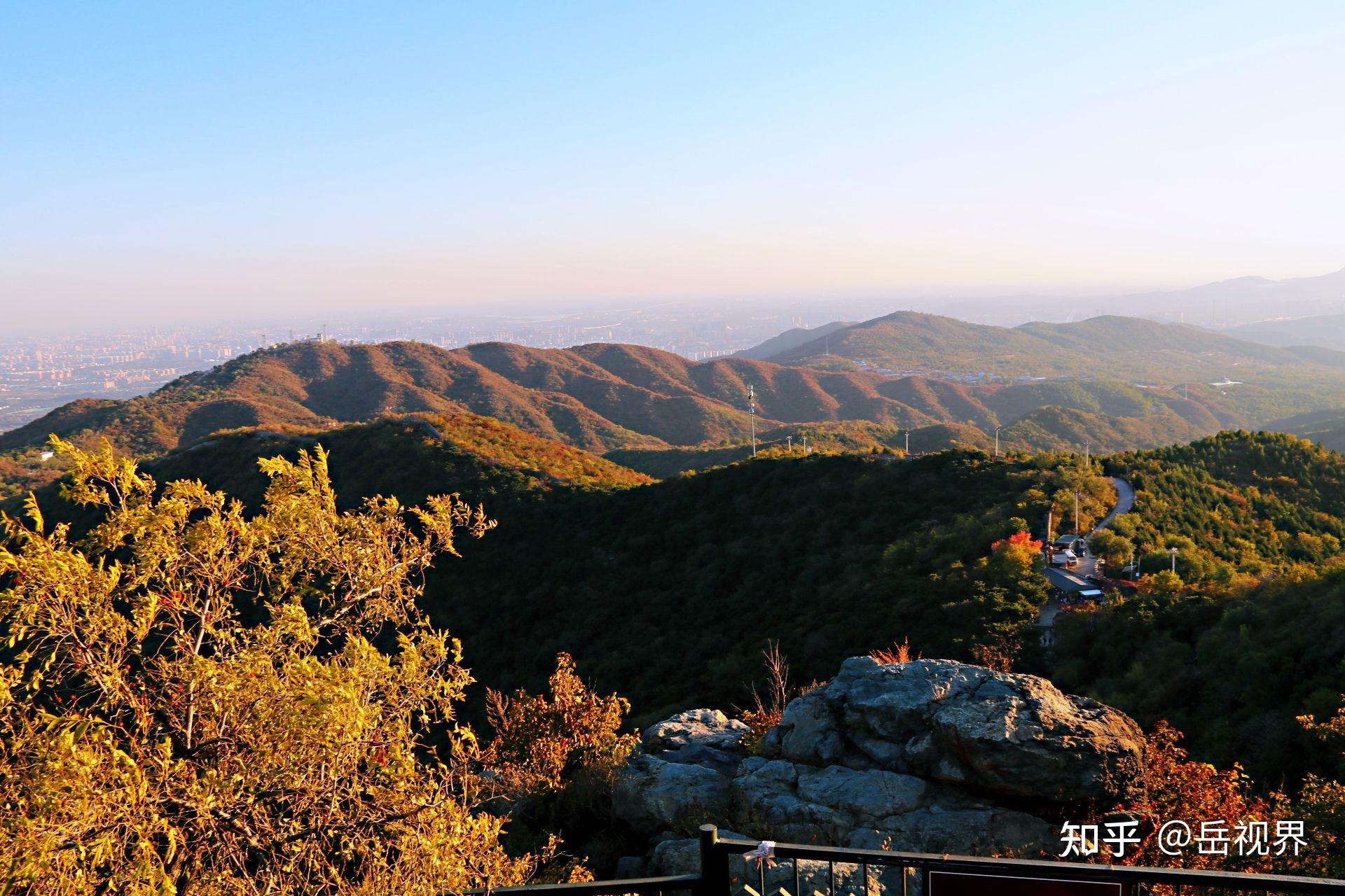 北京香山公园香炉峰