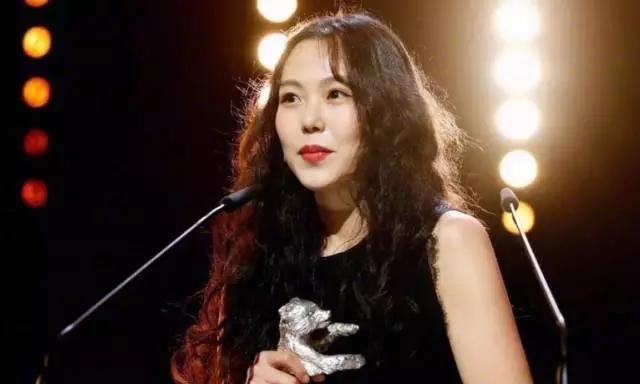 他把自己的婚外情拍成电影,还让小三(金敏喜)拿下了影…显示全部v电影姑娘的电影图片
