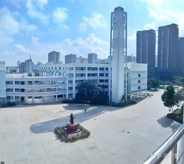 在海口市第一中学就读是怎样的体验?