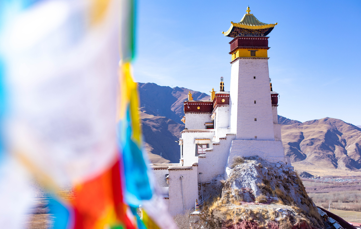 山南旅游景点攻略,去西藏山南应该怎么玩?