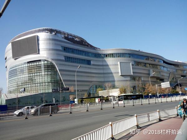 凯德mall位于北京市大兴区,地铁4号线"天宫院站"之上.