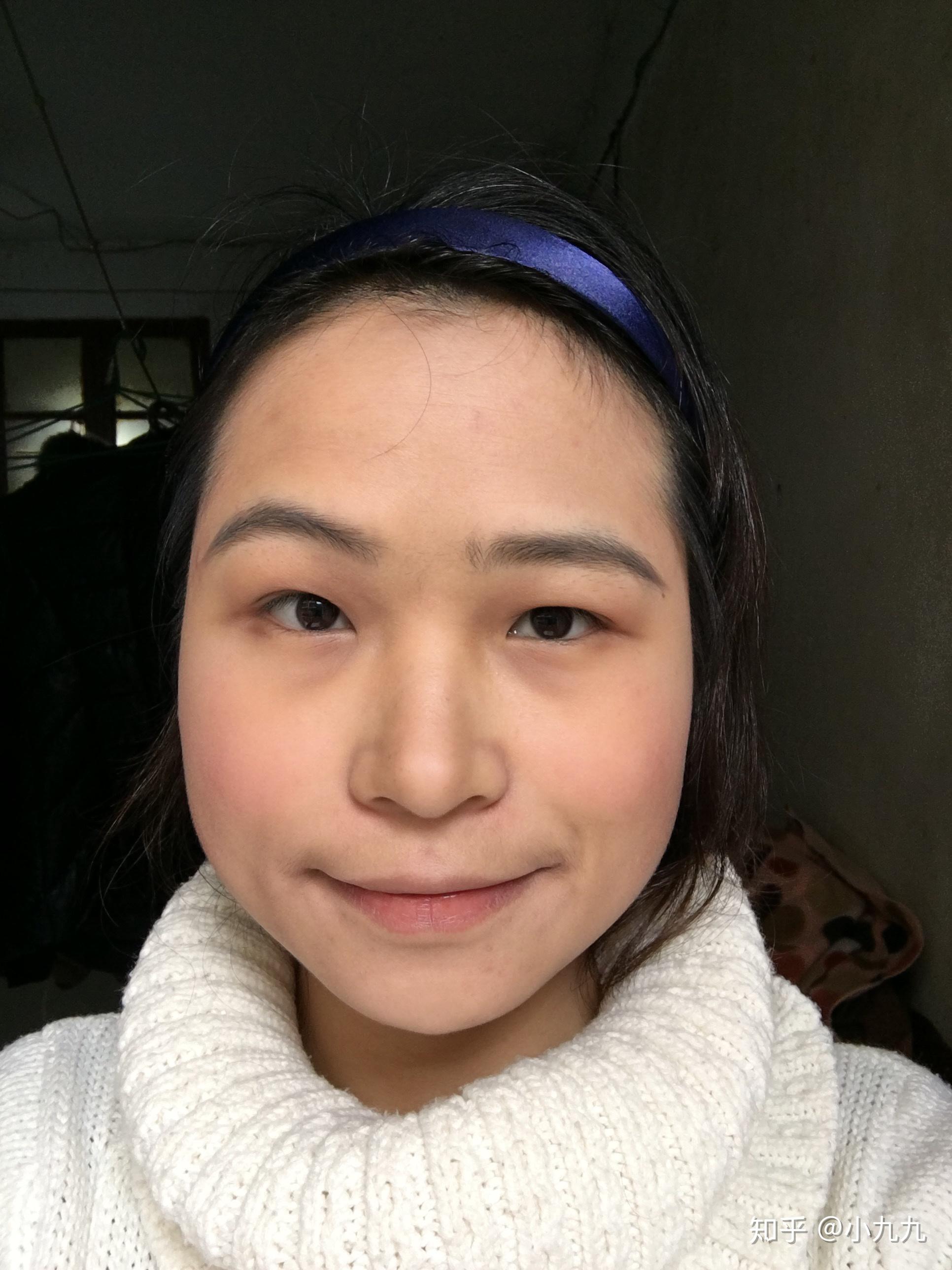 (其实讲句实话我觉得我的眉毛和眼睛也是一高一低,极其不对称