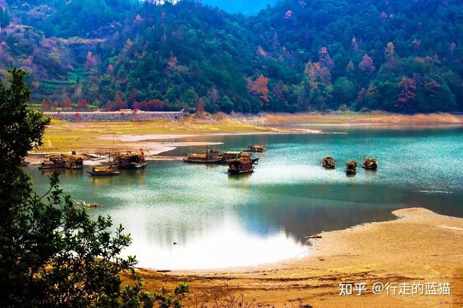 吴京易烊千玺主演的电影长津湖拍摄地天台寒山湖出圈了