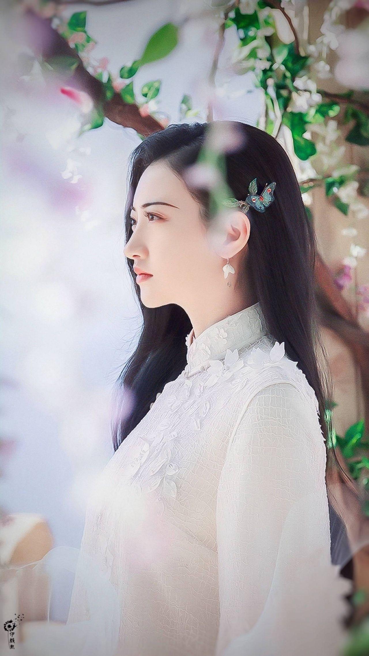 司藤无水印人物头像壁纸