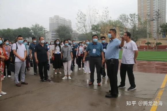 青海民和县第一中学参观团来我校参观交流——衡水市第十四中学