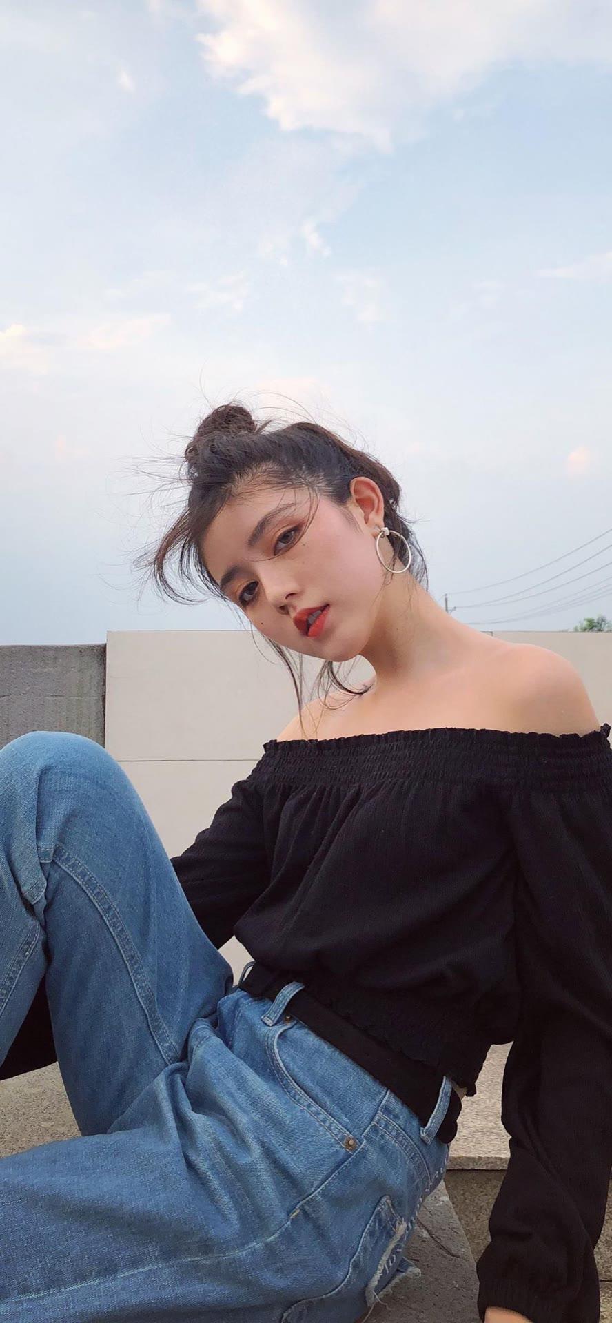 发一些美女壁纸
