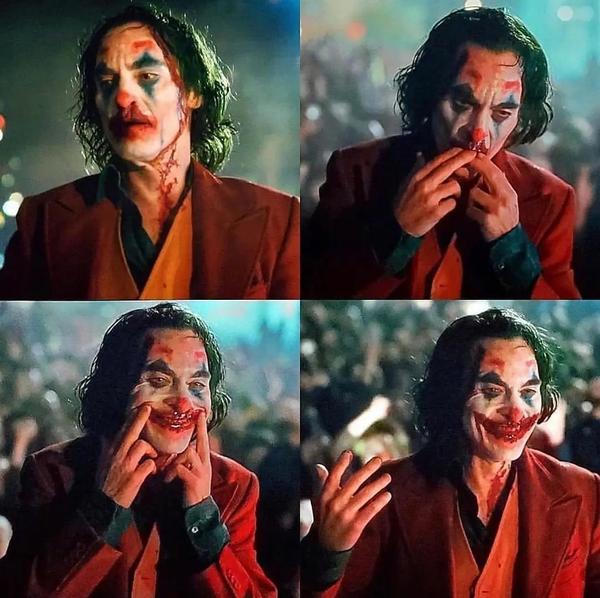 小丑用嘴里的血在脸上画出了笑容,那将成为绝对的经典镜头,它完美地