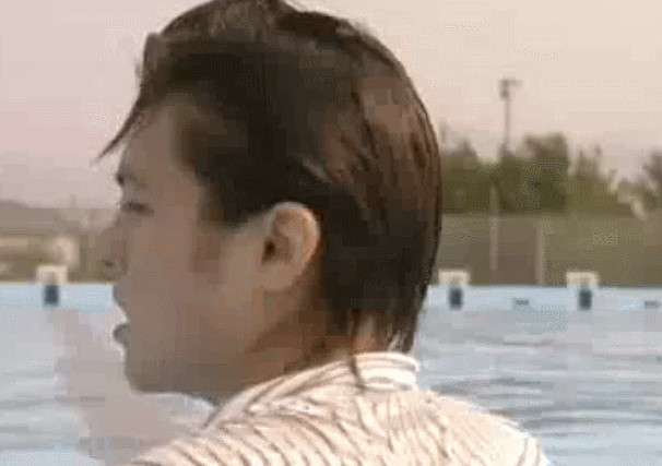 放个动图感受一下 真正的电影人 演员 山田孝之先生