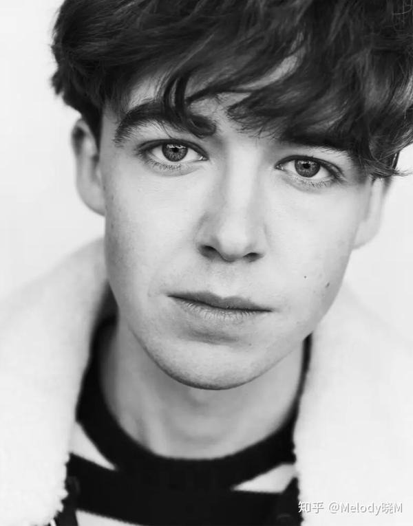 如何评价英国演员alex lawther?